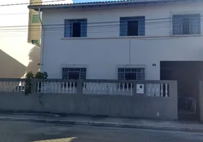 Foto 1 de Casa com 7 Quartos à venda, 380m² em Centro, Anchieta