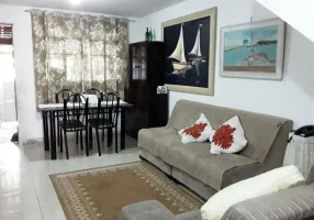 Foto 1 de Sobrado com 2 Quartos à venda, 120m² em São Jorge, Santos