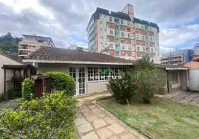 Foto 1 de Casa com 4 Quartos para venda ou aluguel, 157m² em Agriões, Teresópolis