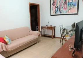 Foto 1 de Apartamento com 3 Quartos à venda, 54m² em Menino Deus, Porto Alegre