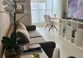 Foto 1 de Apartamento com 1 Quarto à venda, 37m² em Campo Belo, São Paulo