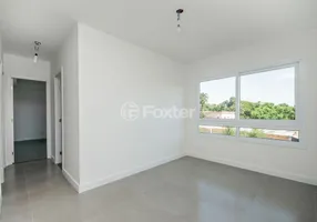 Foto 1 de Apartamento com 3 Quartos à venda, 67m² em Teresópolis, Porto Alegre