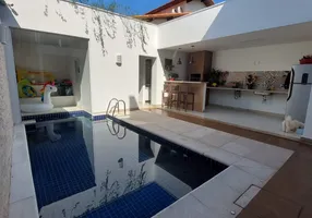 Foto 1 de Casa com 4 Quartos à venda, 281m² em Camboinhas, Niterói