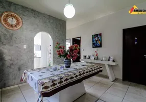 Foto 1 de Casa com 3 Quartos à venda, 151m² em Ipiranga, Divinópolis