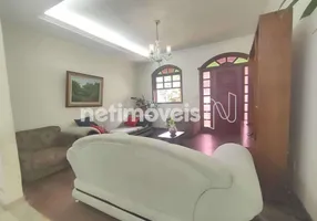 Foto 1 de Casa com 3 Quartos à venda, 267m² em Califórnia, Belo Horizonte