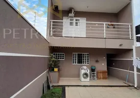 Foto 1 de Sobrado com 3 Quartos à venda, 221m² em Parque Novo Mundo, Americana