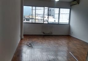 Foto 1 de Apartamento com 3 Quartos para alugar, 98m² em Leblon, Rio de Janeiro