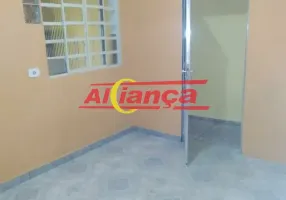 Foto 1 de Casa com 1 Quarto para alugar, 35m² em Mikail II, Guarulhos