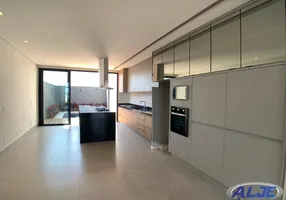 Foto 1 de Casa de Condomínio com 3 Quartos à venda, 220m² em Jardins de Renoir, Marília