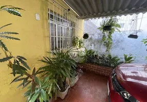 Foto 1 de Casa com 2 Quartos à venda, 250m² em Grajaú, Rio de Janeiro