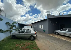 Foto 1 de Casa com 3 Quartos à venda, 185m² em Oneida Mendes, Uberaba