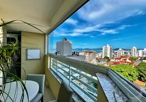 Foto 1 de Apartamento com 3 Quartos à venda, 92m² em Barreiros, São José