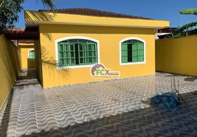 Foto 1 de Casa com 4 Quartos à venda, 180m² em Jardim Nova Itanhaem, Itanhaém