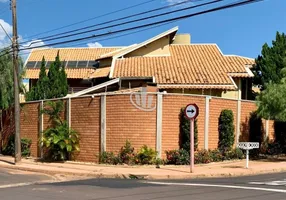 Foto 1 de Sobrado com 3 Quartos à venda, 415m² em Vila Velosa, Araraquara