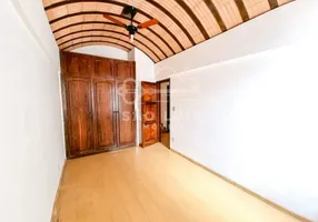 Foto 1 de Casa com 4 Quartos para alugar, 318m² em Ouro Preto, Belo Horizonte