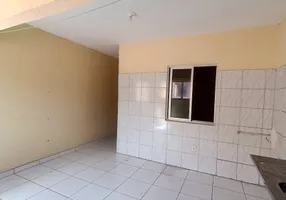 Foto 1 de Casa de Condomínio com 2 Quartos para alugar, 75m² em Centro, Caucaia