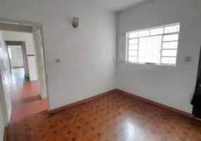 Foto 1 de Casa com 2 Quartos para alugar, 50m² em Vila Carolina, São Paulo