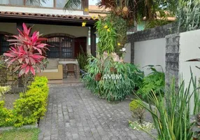 Foto 1 de Casa com 6 Quartos à venda, 295m² em Piratininga, Niterói