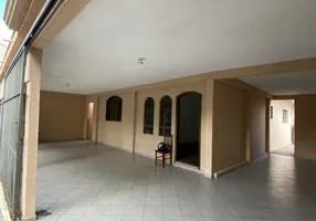 Foto 1 de Casa com 3 Quartos à venda, 164m² em Jardim Estoril, Presidente Prudente