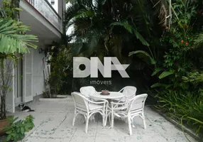 Foto 1 de Casa com 4 Quartos à venda, 320m² em Jardim Botânico, Rio de Janeiro
