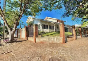 Foto 1 de Casa com 4 Quartos para alugar, 804m² em Zona 05, Maringá