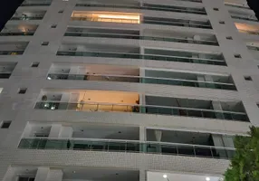 Foto 1 de Apartamento com 4 Quartos à venda, 135m² em Meireles, Fortaleza