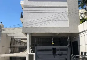 Foto 1 de Apartamento com 3 Quartos à venda, 64m² em Vila Mazzei, São Paulo