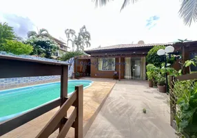 Foto 1 de Casa com 5 Quartos à venda, 220m² em Buraquinho, Lauro de Freitas