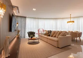 Foto 1 de Apartamento com 4 Quartos à venda, 131m² em 1 Quadra Do Mar, Balneário Camboriú