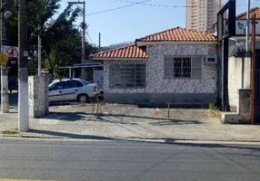 Foto 1 de Lote/Terreno à venda, 330m² em Vila Mangalot, São Paulo