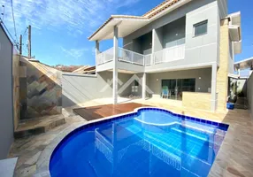 Foto 1 de Sobrado com 4 Quartos à venda, 249m² em Balneario Casa Blanca , Peruíbe