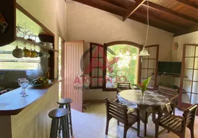 Foto 1 de Casa com 4 Quartos à venda, 140m² em Picinguaba, Ubatuba