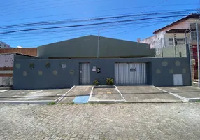 Foto 1 de Casa com 6 Quartos à venda, 300m² em Grageru, Aracaju