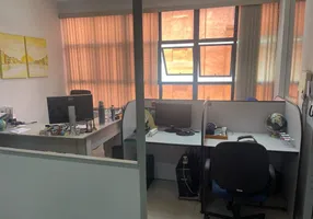 Foto 1 de Ponto Comercial com 1 Quarto à venda, 40m² em República, São Paulo