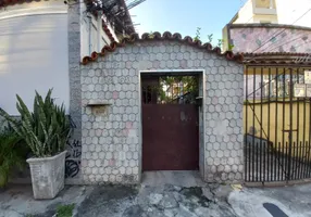 Foto 1 de Casa com 1 Quarto para alugar, 30m² em Olaria, Rio de Janeiro