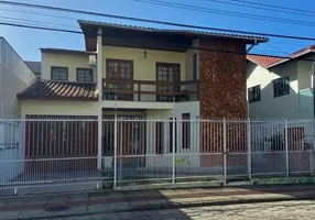 Foto 1 de Casa com 5 Quartos à venda, 230m² em Canto, Florianópolis