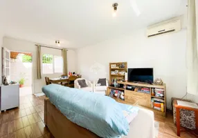 Foto 1 de Casa de Condomínio com 2 Quartos à venda, 119m² em Ipanema, Porto Alegre