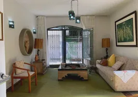 Foto 1 de Casa com 3 Quartos para alugar, 346m² em Cidade Jardim, Jacareí