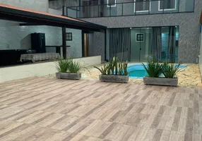 Foto 1 de Casa com 3 Quartos à venda, 240m² em Jardim Saúde, Suzano