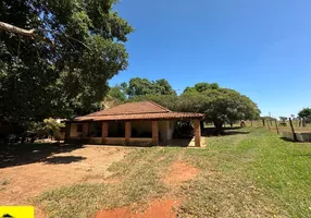 Foto 1 de Fazenda/Sítio com 3 Quartos à venda, 400m² em , Potirendaba