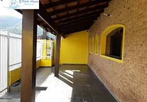 Foto 1 de Sobrado com 3 Quartos à venda, 252m² em Estrela Dalva, Caraguatatuba