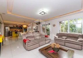 Foto 1 de Casa de Condomínio com 3 Quartos para alugar, 445m² em Jardim Botânico, Porto Alegre