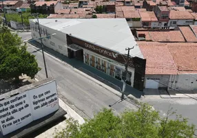 Foto 1 de Galpão/Depósito/Armazém para venda ou aluguel, 700m² em Jereissati I, Maracanaú