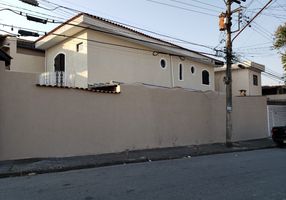 Foto 1 de Casa com 4 Quartos à venda, 178m² em Jardim do Estadio, Santo André