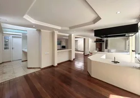 Foto 1 de Casa de Condomínio com 4 Quartos à venda, 345m² em Granja Viana, Cotia