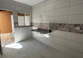Foto 1 de Casa de Condomínio com 2 Quartos à venda, 38m² em Vila Caicara, Praia Grande
