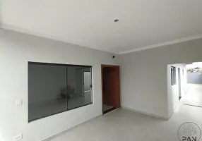 Foto 1 de Casa com 3 Quartos à venda, 117m² em Vila Cidade Jardim, Botucatu