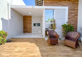 Foto 1 de Casa com 3 Quartos à venda, 83m² em Centro, Eusébio