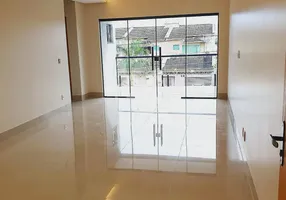 Foto 1 de Sobrado com 5 Quartos à venda, 210m² em Jardim Planalto, Goiânia