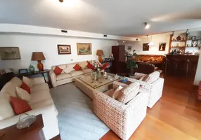 Foto 1 de Apartamento com 4 Quartos para venda ou aluguel, 450m² em Ingá, Niterói